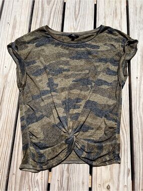 Lucky Brand Women's Camo Knot Front Cropped T-Shirt Size M Bohemian Preppy